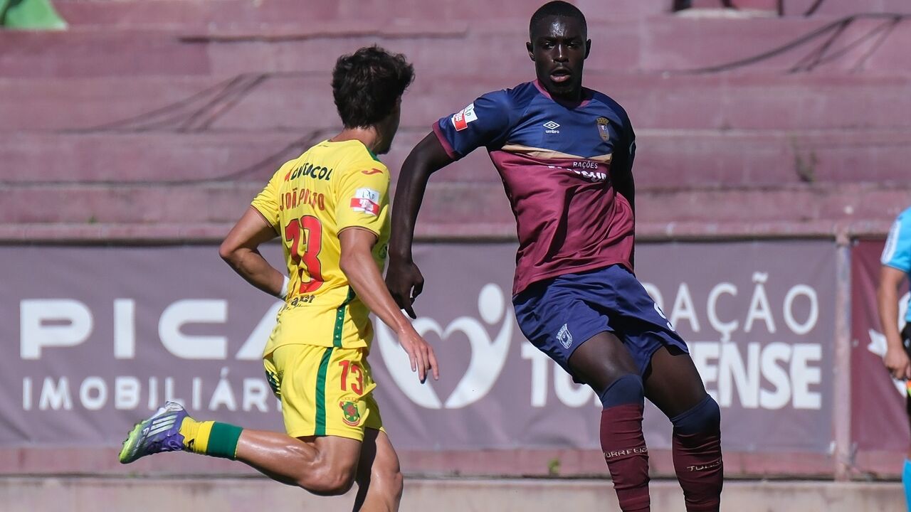 Diadie ao serviço do Torreense 