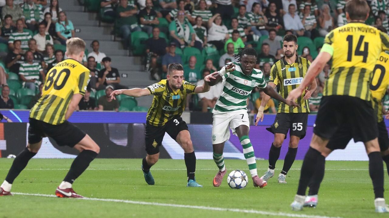 Quenda rodeado de adversários 