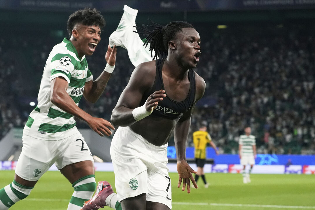 Quenda a  comemorar golo frente ao Kairat