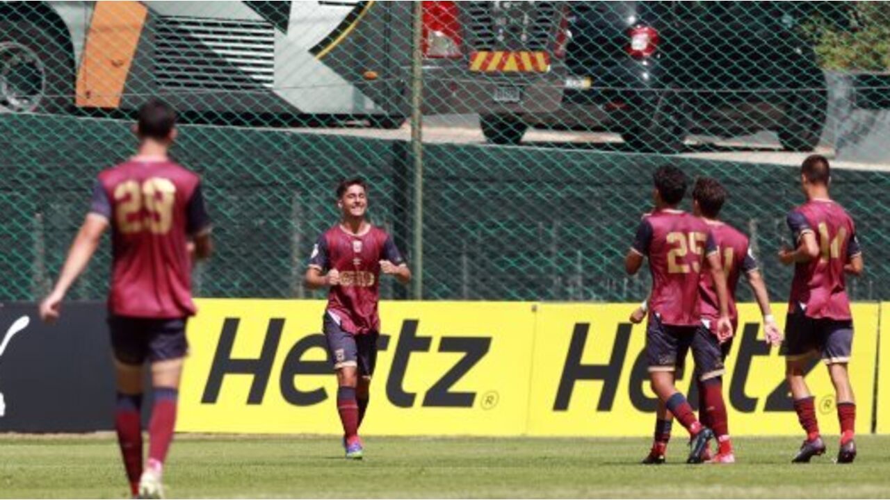 Rodrigo Marqués, jogador do Torreense, vence prémio da Liga Revelação.
