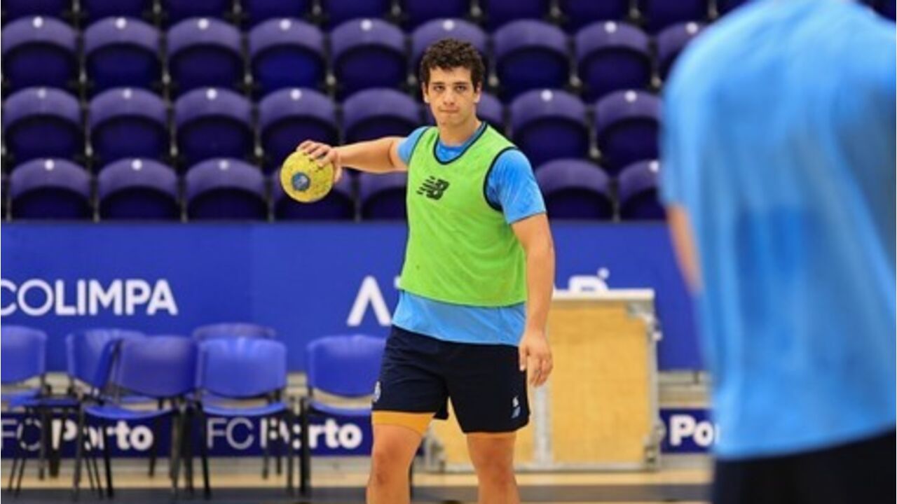 Ricardo Brandão, jogador da equipa de andebol do FC Porto