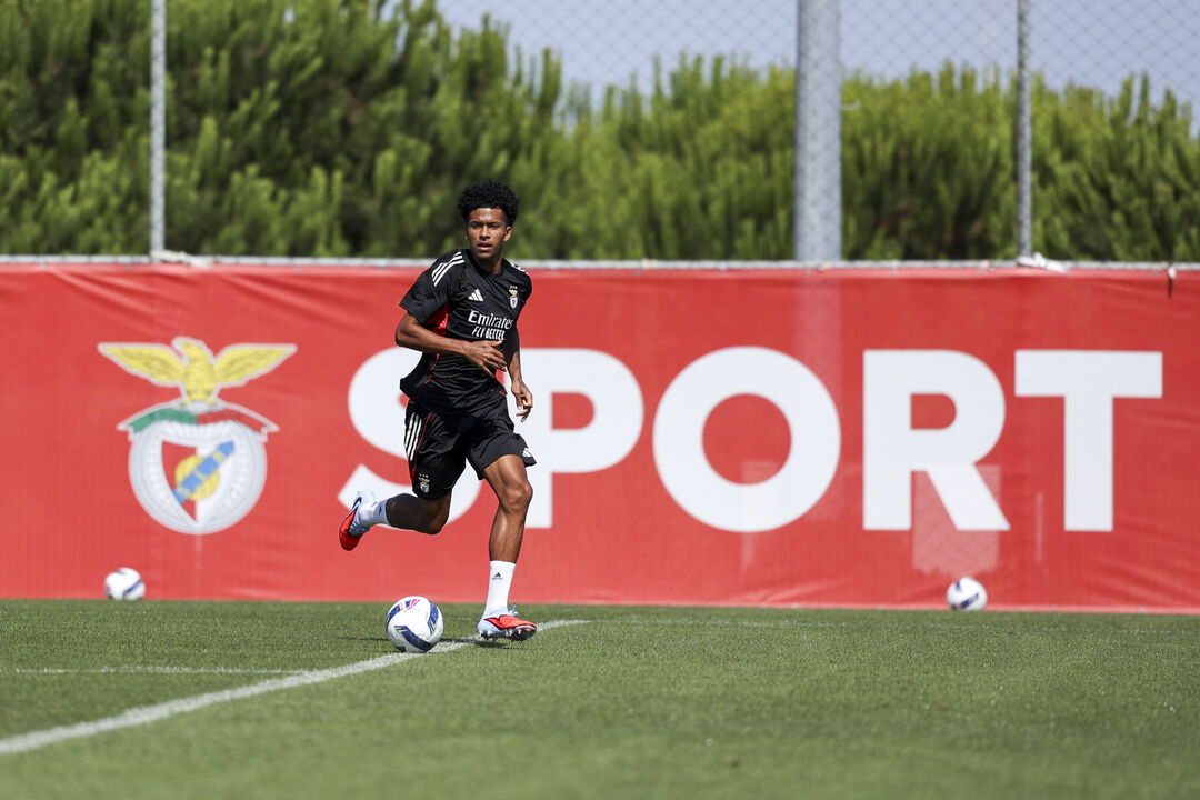 Wynder durante treino do Benfica