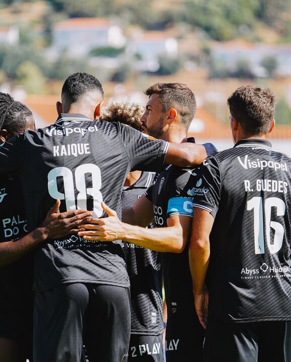 Jogadores do Ac Viseu festejam continuidade na Taça de Portugal