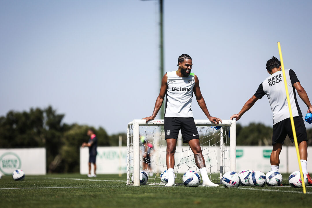 St. Juste tem treinado na equipa B dos verdes e brancos