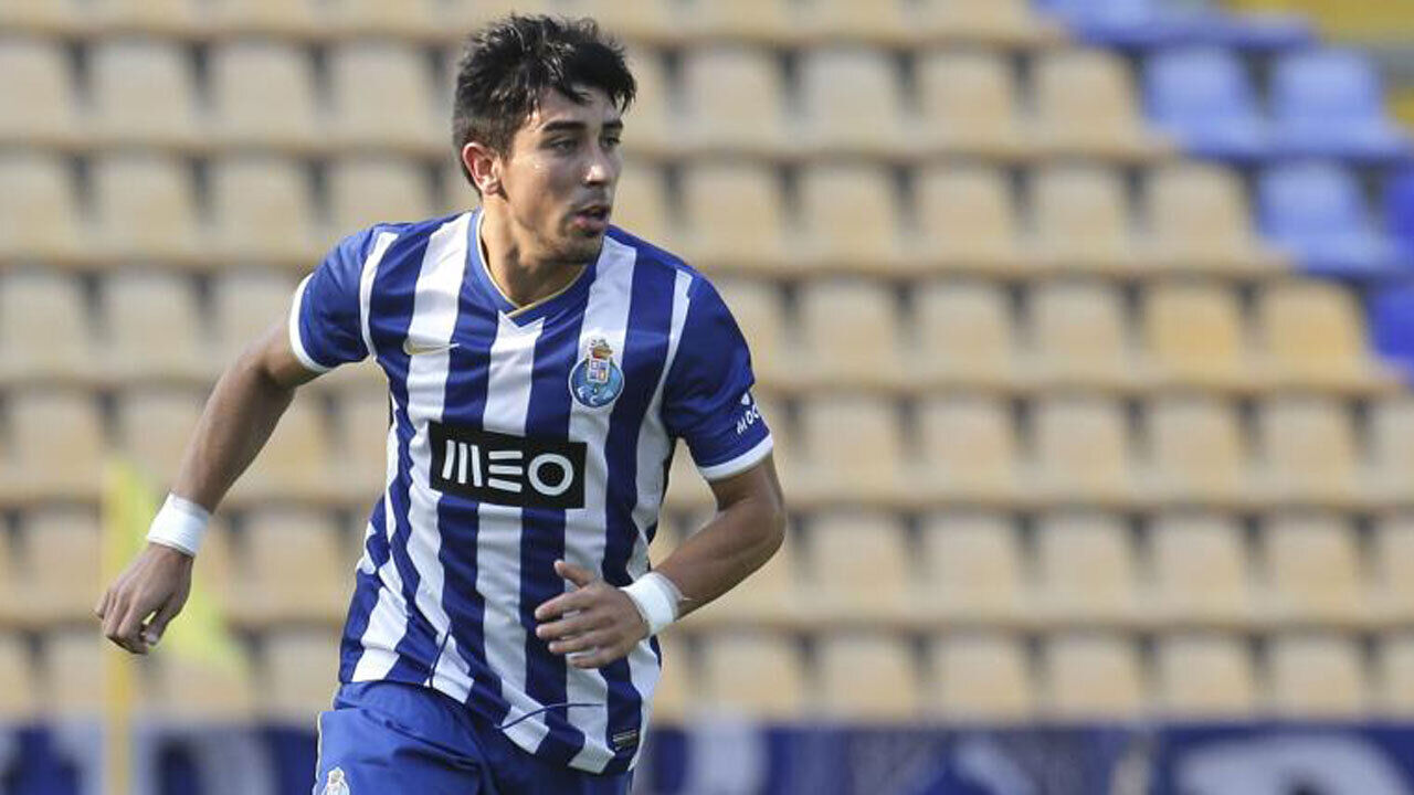 Jorge Fucile declara amor eterno ao FC Porto nas redes sociais