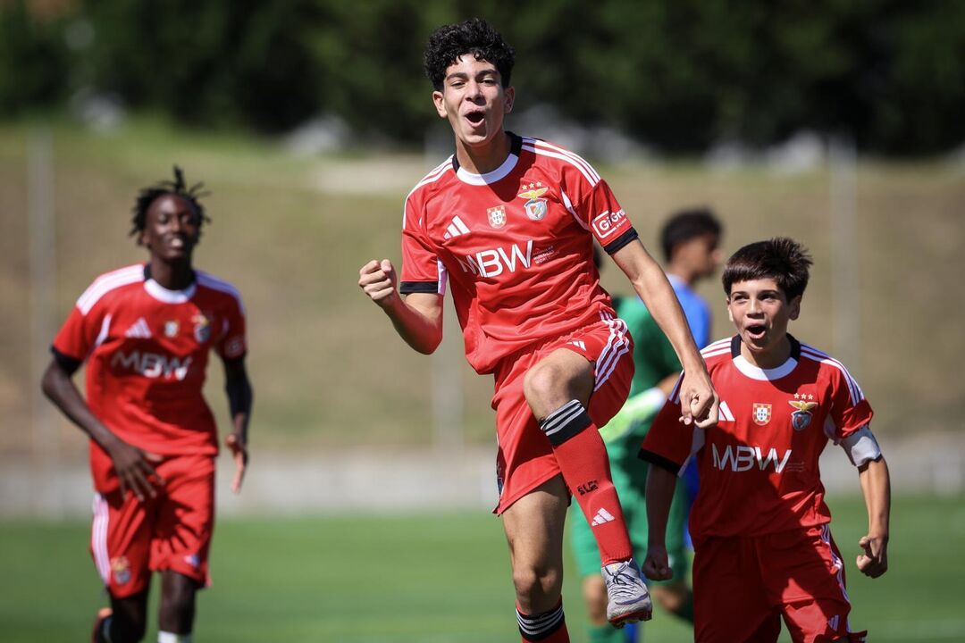 Luca Moraes destaca-se com hat-trick em jogo Benfica-Belenenses