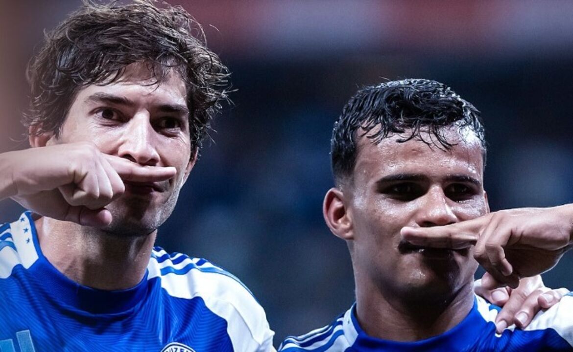 Lucas Silva e Kaiki marcaram os golos do Cruzeiro