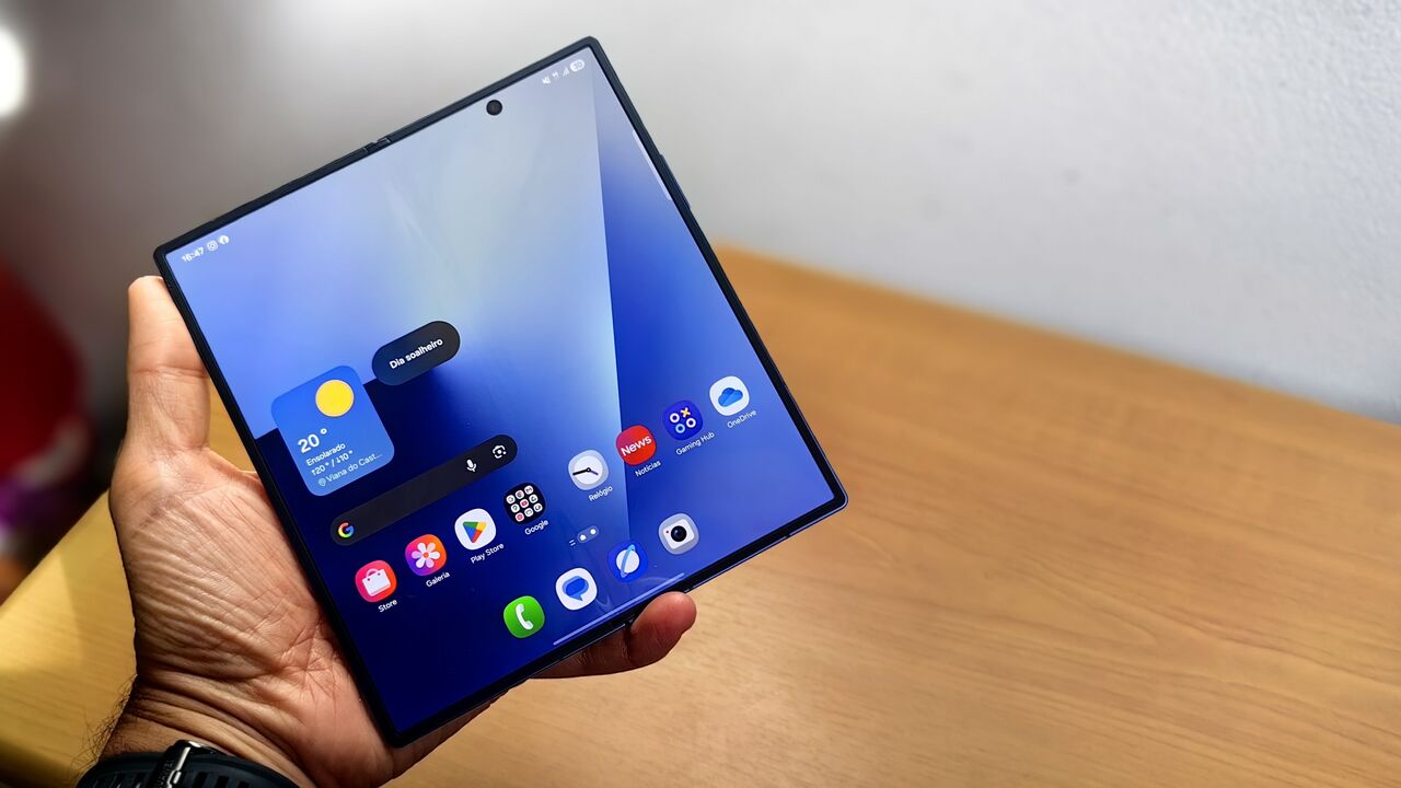 Aberto, o Samsung Z Fold 7 permite uma visualização de grande nível