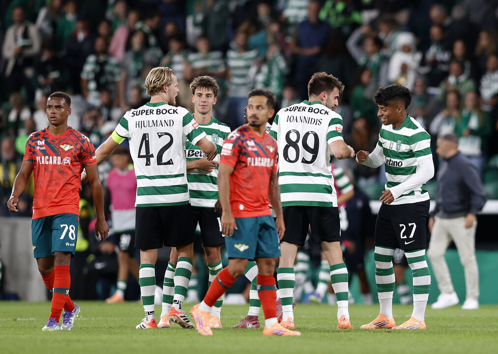 Alisson Santos fez assistência para o 3-0 frente ao Moreirense