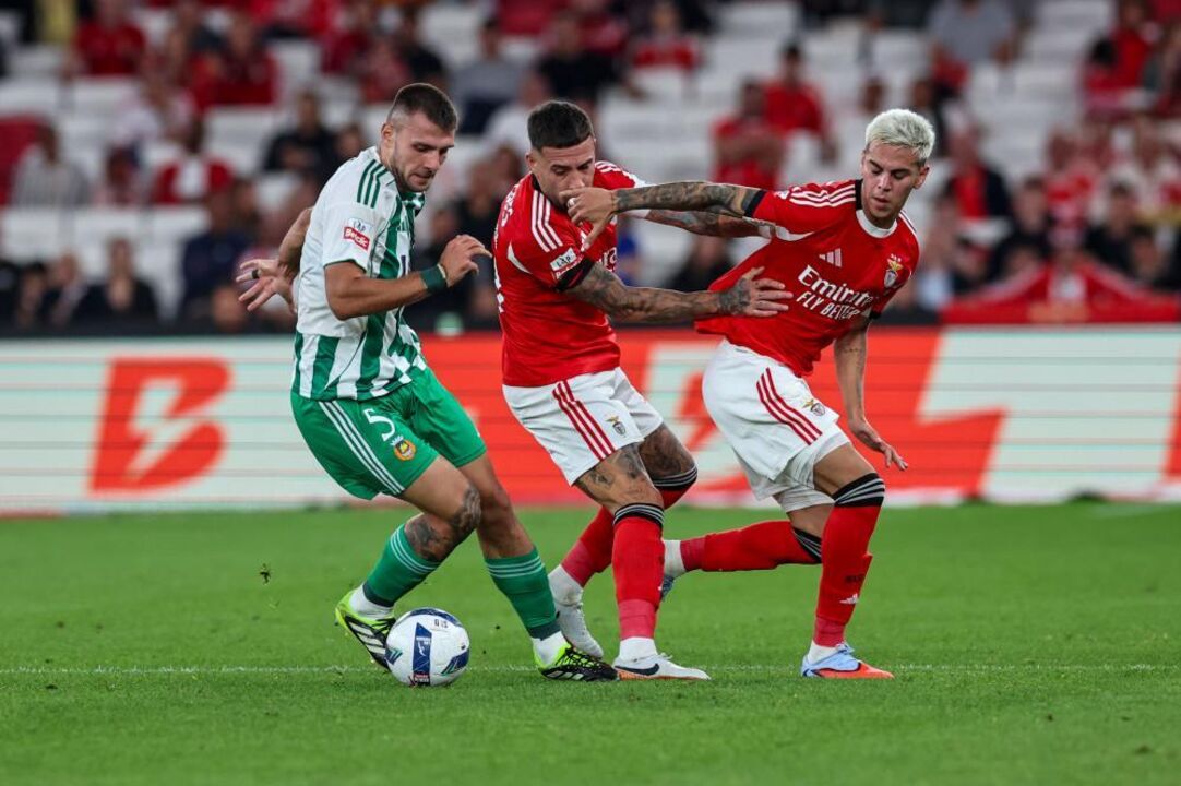 Enzo Barrenechea falha o Benfica-Gil Vicente após ver o quinto amarelo na Liga
