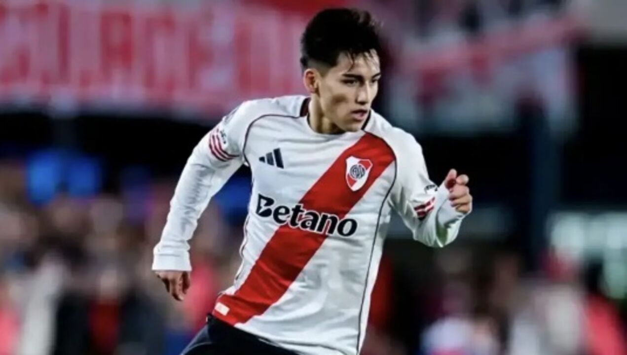 Subiabre, jovem jogador do River Plate, alvo de Chelsea e Barcelona