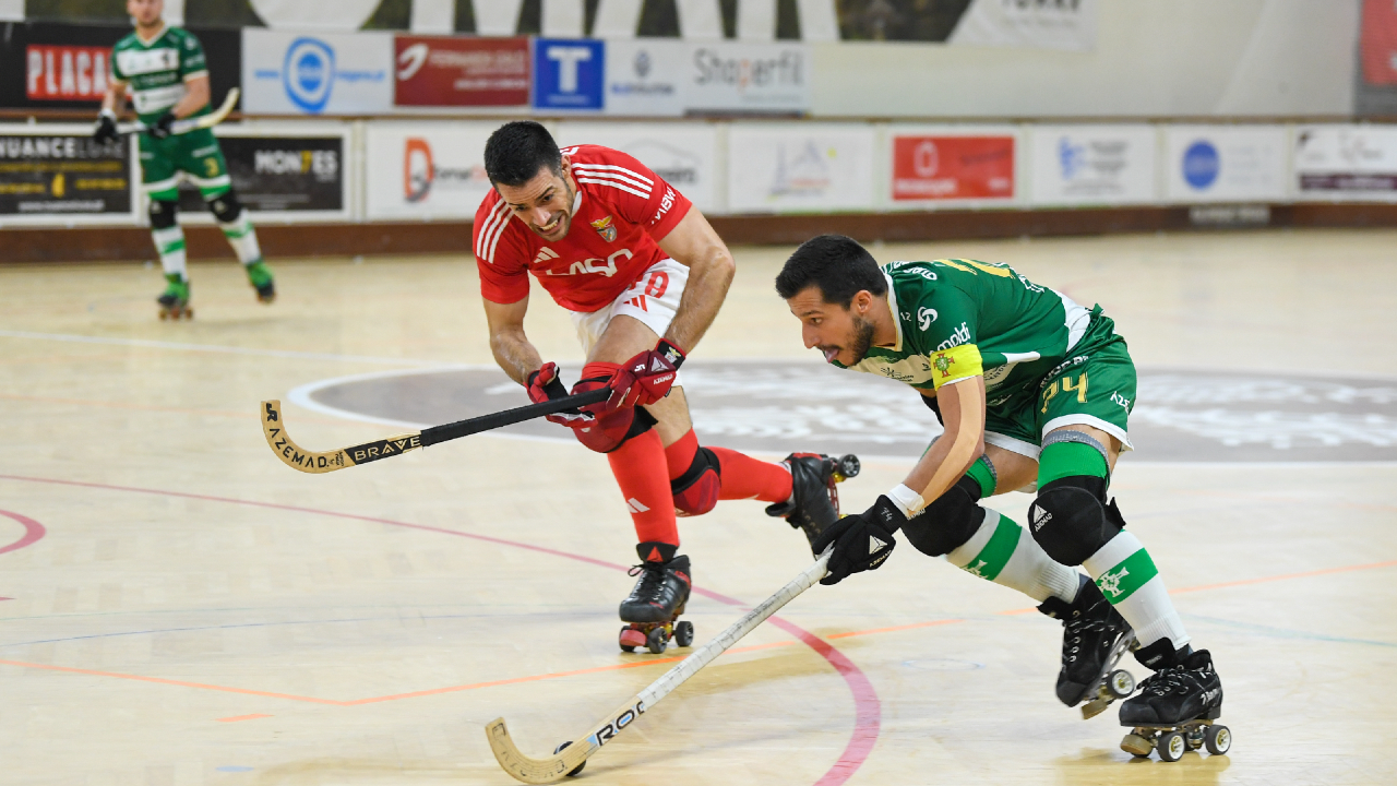 Jogo de hóquei em patins entre Benfica e Sporting de Tomar na Elite Cup