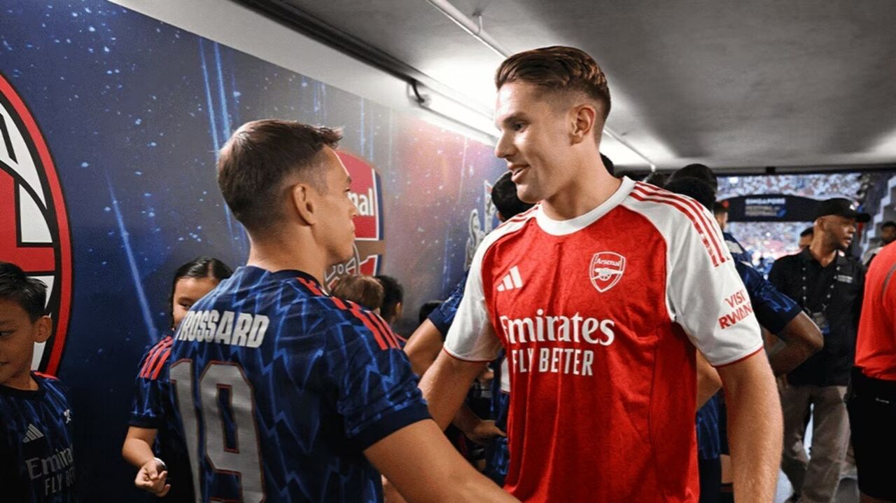 Trossard e Gyökeres jogaram juntos no Brighton