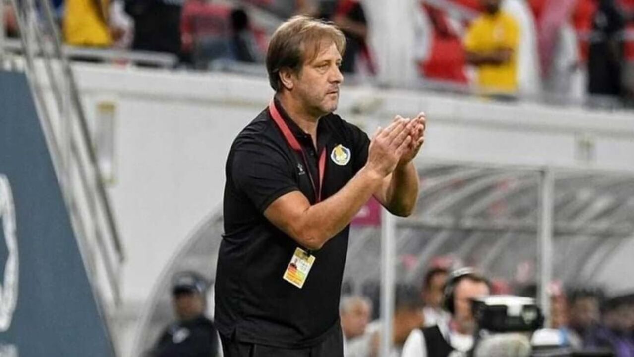 Pedro Martins vence Artur Jorge no Qatar