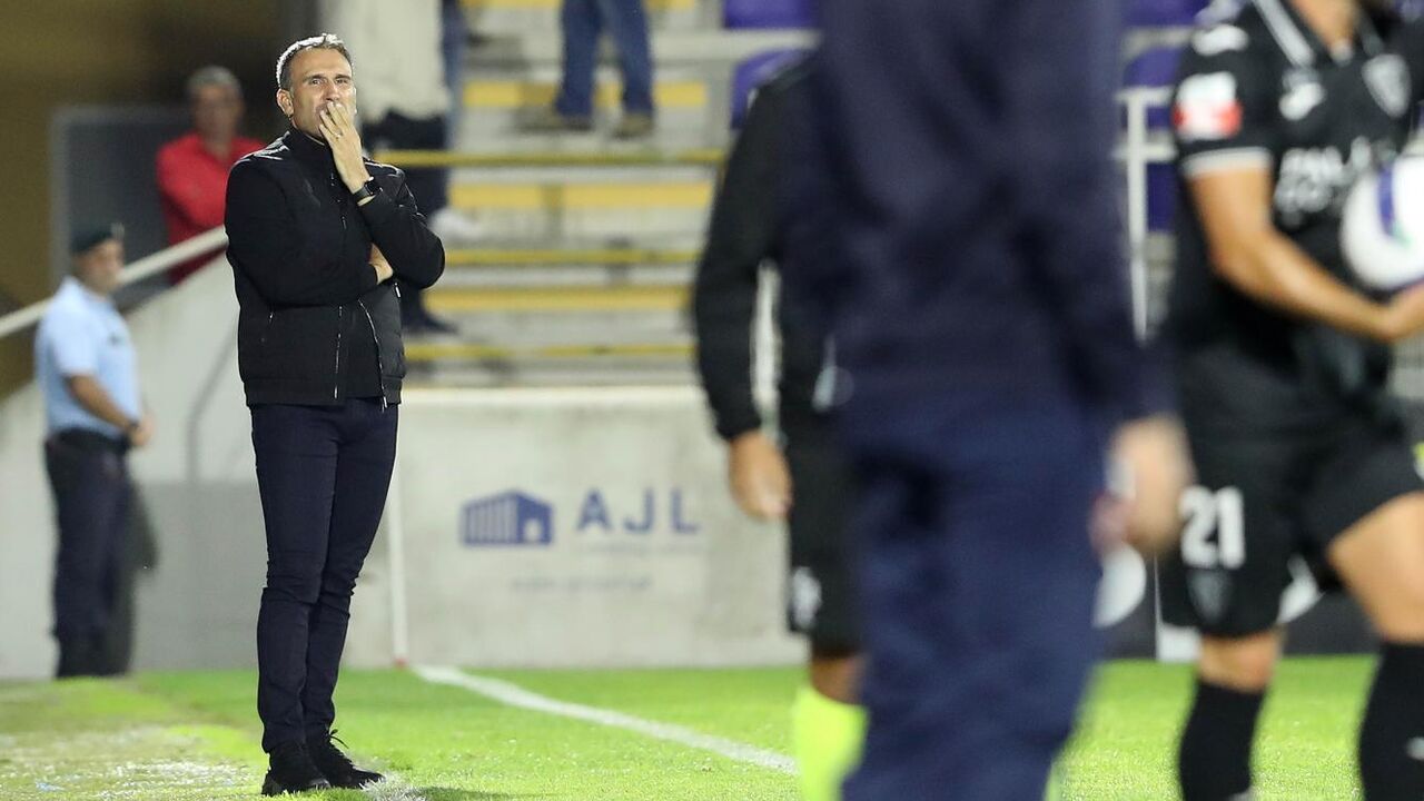 Sérgio Vieira, técnico do Ac. Viseu, confiante no crescimento da equipa para a Liga Portugal Meu Super