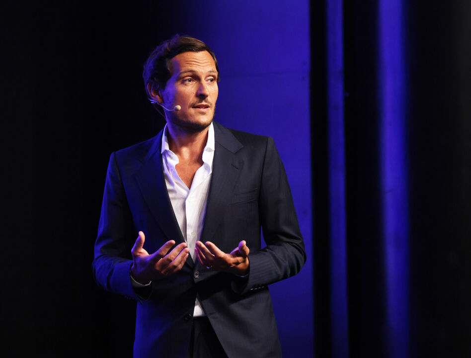 Família Berlusconi pondera compra da Impresa, dona da SIC