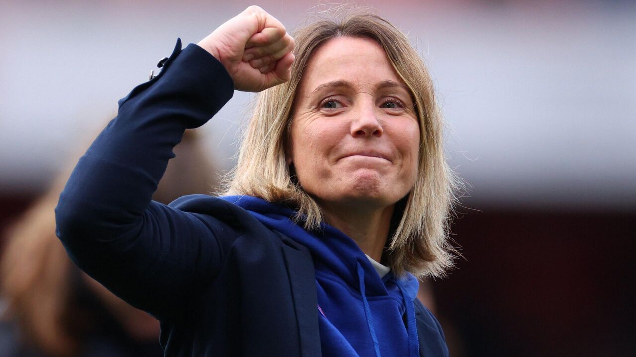 Sonia Bompastor aborda diferenças de tratamento no futebol feminino