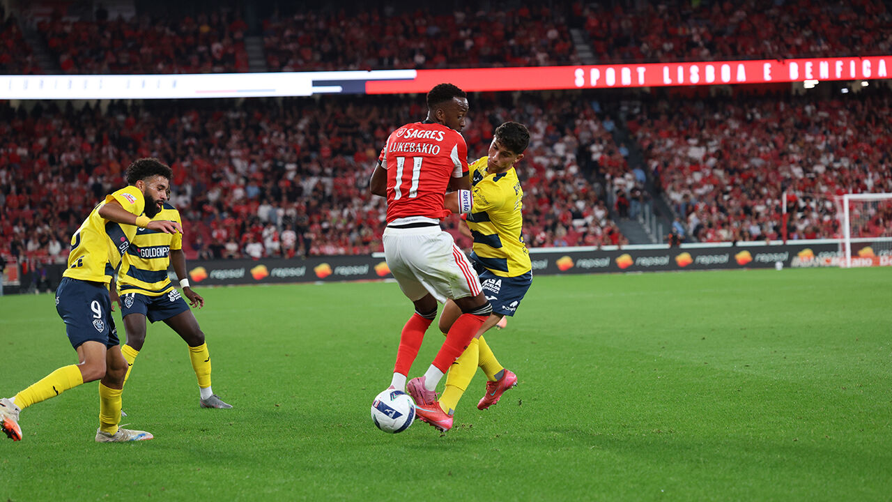 Zé Carlos critica a arbitragem após derrota do Gil Vicente no Estádio da Luz