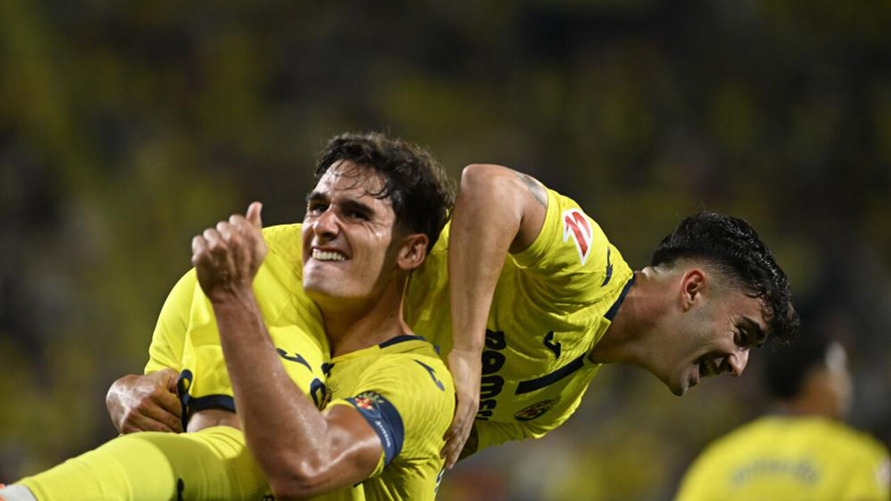 Alberto Moleiro celebra o único golo do jogo