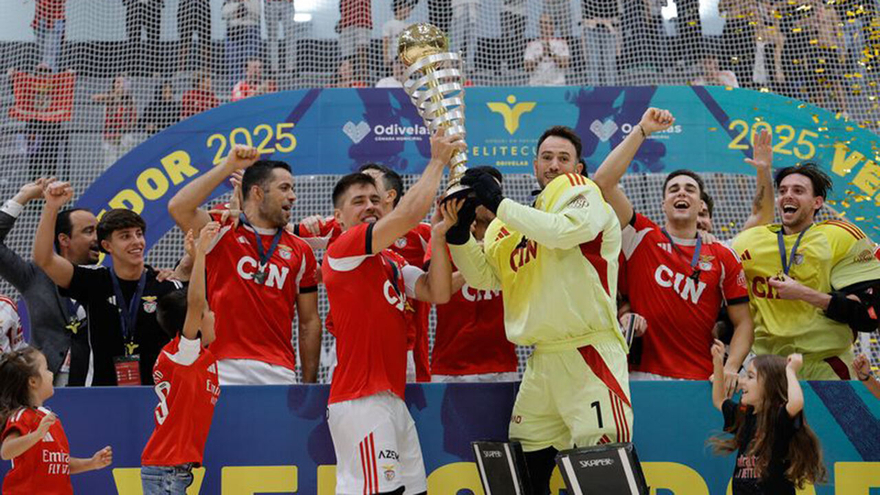 Benfica bate Sporting e conquista Elite Cup pela quarta vez