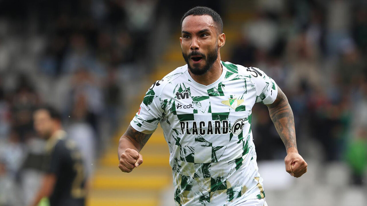 Schettine, jogador do Moreirense, disponível para jogo contra o Nacional na Madeira