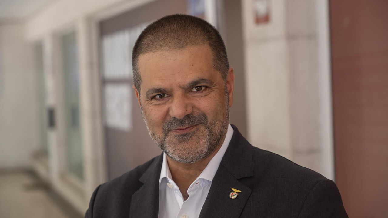 Cristóvão Carvalho critica visita de Rui Costa à Casa do Benfica em Londres