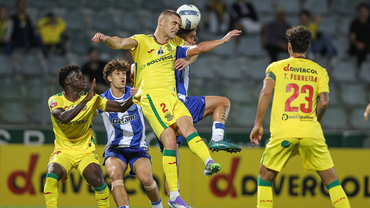 Paços e FC Porto B empatam num jogo da II Liga com muitas incidências