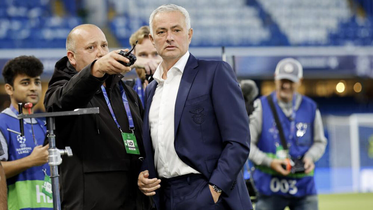 Mourinho acompanha o Benfica-Chelsea na Champions em Stamford Bridge