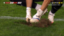 Jogo Áustria-Chipre interrompido devido a buraco no relvado
