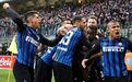 Karamoh celebra um golo pela equipa do Inter