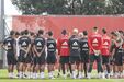 Mourinho no treino do Benfica