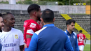 Insólito: choque entre Adriano e André Gomes no regresso ao relvado atrasou recomeço do Santa Clara-Alverca