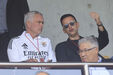 Mourinho com Mário Branco a assistir ao Benfica B-Torreense