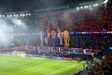 As imagens da fantástica coreografia dos adeptos do PSG com homenagens a Dembélé e a Luis Enrique
