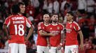 Otamendi desolado após empate, mas apoiado no balneário do Benfica