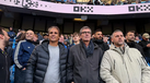 Noronha Lopes com Nuno Gomes e Pedro Ferreira no dérbi de Manchester entre City e United