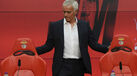 Mourinho apresentado no Benffica