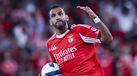 Jogador do Benfica em campo durante o jogo contra o Gil Vicente