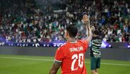 Alvalade foi palco das lendas: Portugal vence Resto do Mundo no Legends Charity Game
