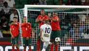 Alvalade foi palco das lendas: Portugal vence Resto do Mundo no Legends Charity Game