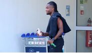 Yann Karamoh no aeroporto