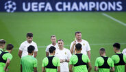 Kairat no treino de adaptação ao relvado do Estádio José Alvalade