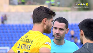 Insólito: choque entre Adriano e André Gomes no regresso ao relvado atrasou recomeço do Santa Clara-Alverca