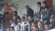 Mourinho a assistir ao Benfica B-Torreense