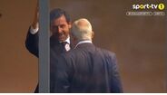 Villas-Boas e Carlos Pinho conversam antes do jogo