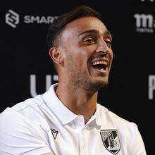 <![CDATA[ Charles aponta à baliza do V. Guimarães após falhar Tondela por questões pessoais ]]>