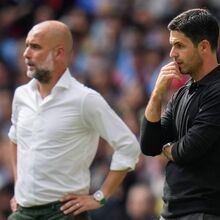 <![CDATA[ Arsenal arrasado: «Estão a entregar o título» ]]>