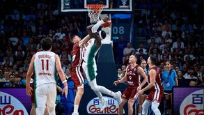 Portugal perde com a Letónia no EuroBasket: segundo quarto tramou a Seleção Nacional