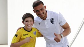 Charles confia em melhores resultados: «A resposta tem de vir... e vai surgir»