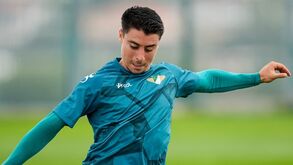 Vasco Sousa em estreia com Benny de regresso